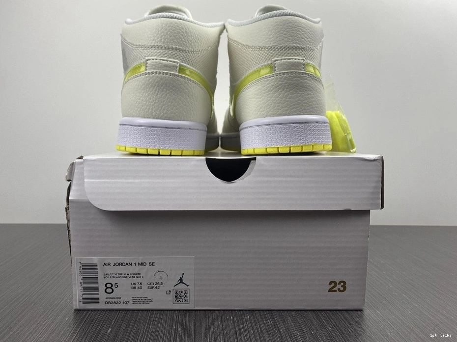 Yellow SE Mid 1 Voltage DB2822-107 - Jordan (W) 0515